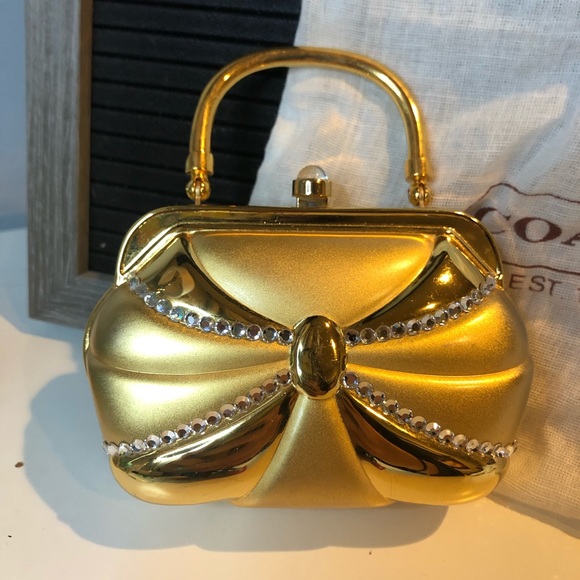 Vintage Gold Metal Purse 👛 - Picture 2 of 4